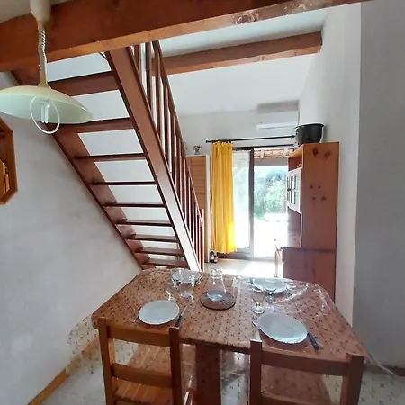 Pavillon T2 Mezzanine Climatise, Terrasse, 4 Couchages, St Pierre La 아파트 *